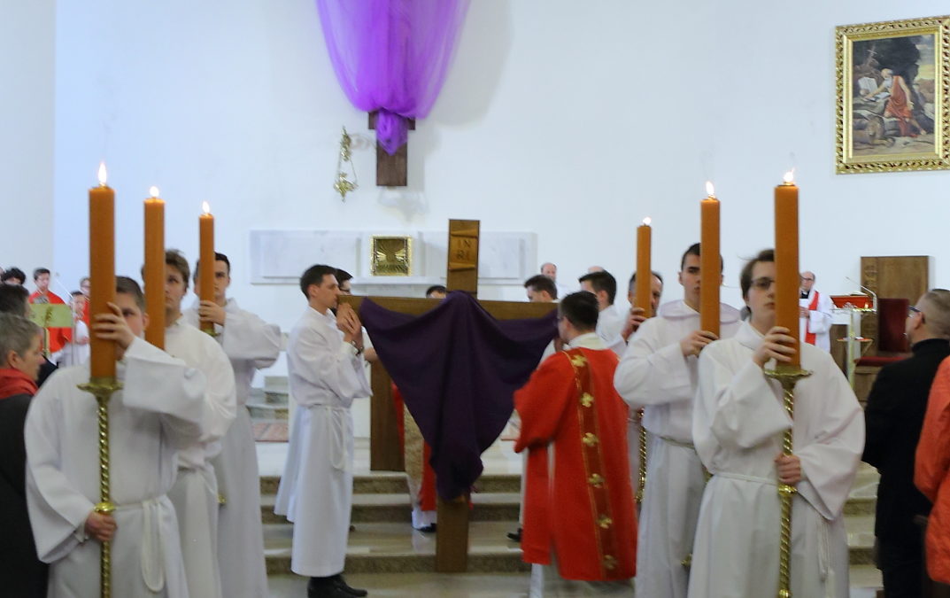 Liturgia Wielkiego Piątku 2019