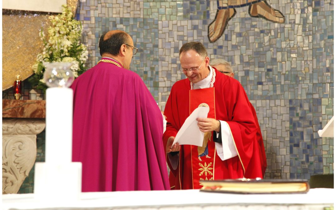 Wprowadzenie na urząd proboszcza Ks. Ronalda Kasowskiego w Parafii pw. św. Piotra i Pawła (zdj. p. M. Szot) 2019