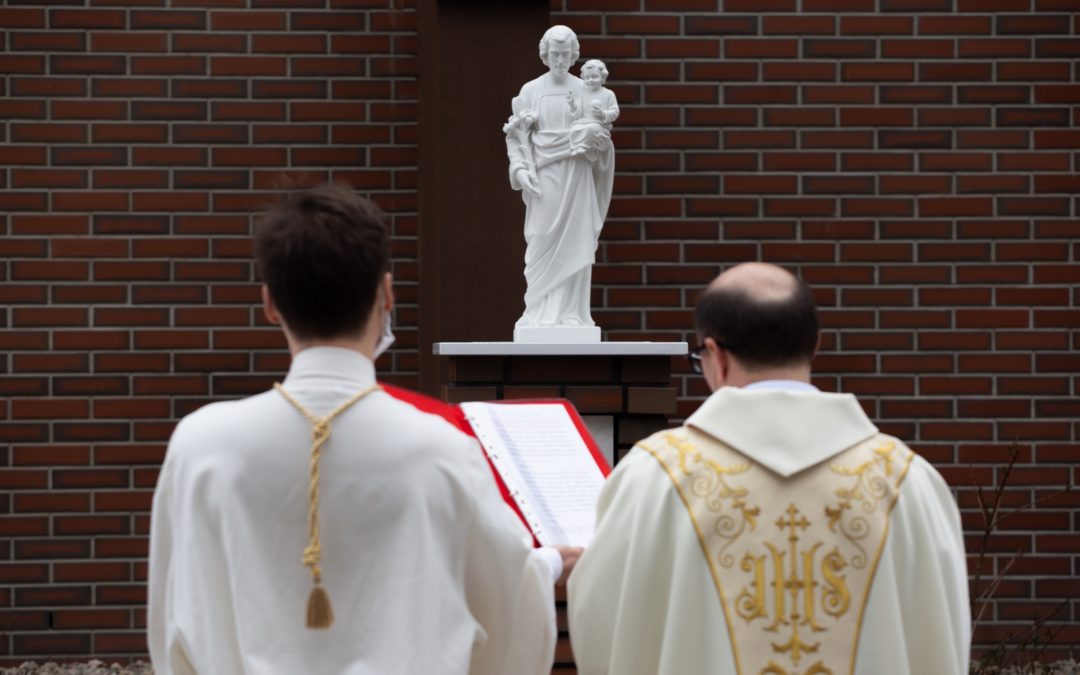 Poświęcenie figury św. Józefa – 1 maja